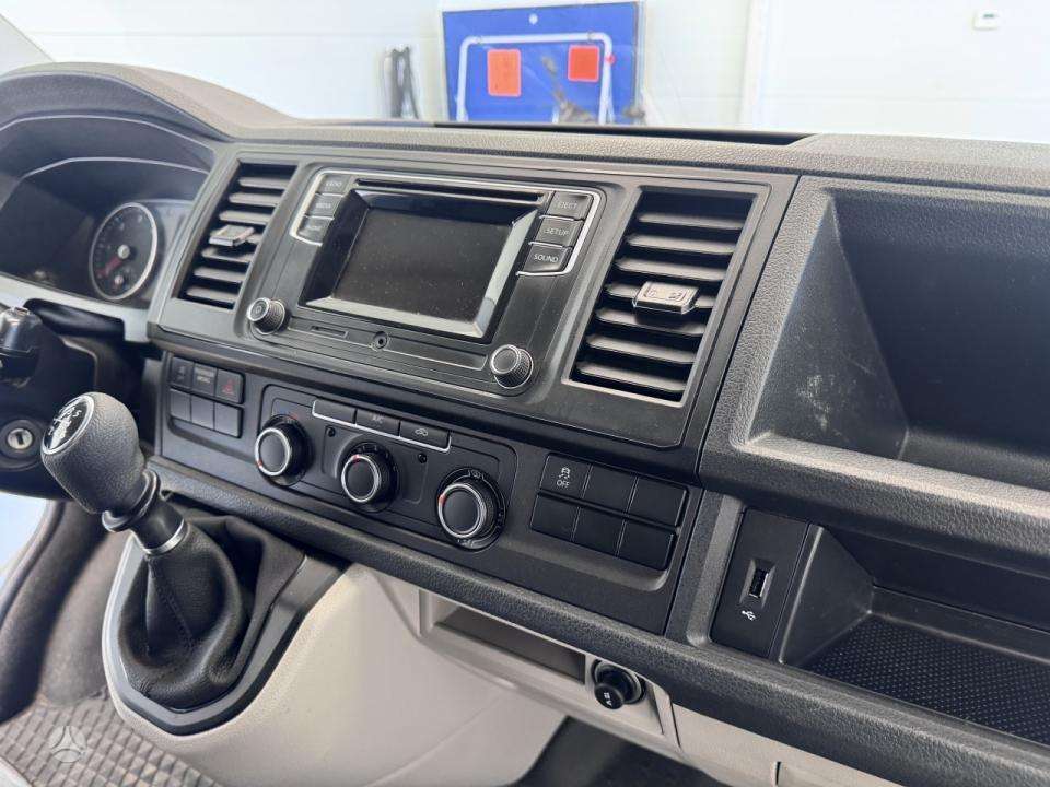 Volkswagen Transporter, 2.0 l., cargo van 16