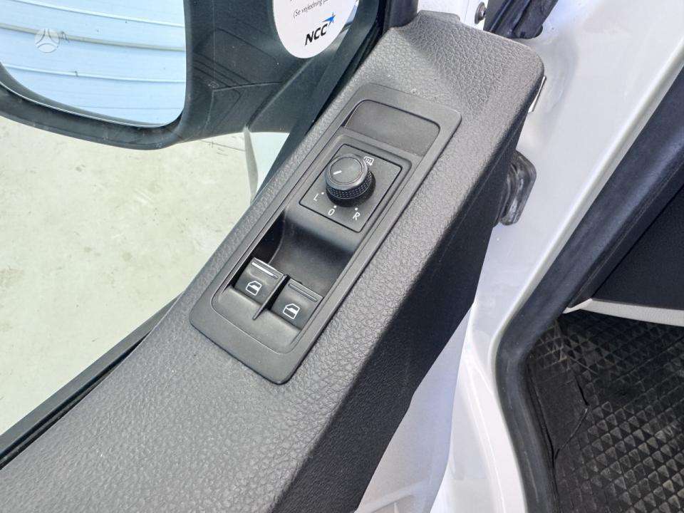 Volkswagen Transporter, 2.0 l., cargo van 17
