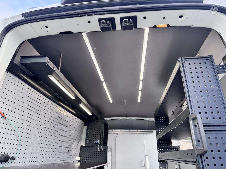 Ford Transit, 2.0 l., cargo van 31
