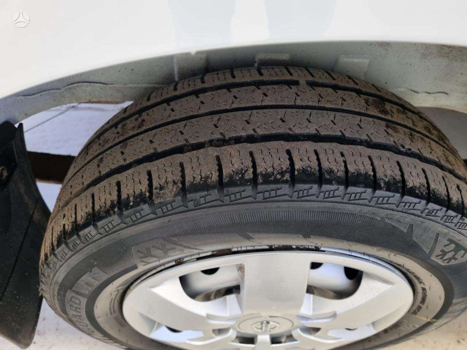 Nissan NV400, 2.3 l., cargo van 24