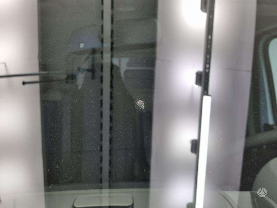 Nissan NV400, 2.3 l., cargo van 26