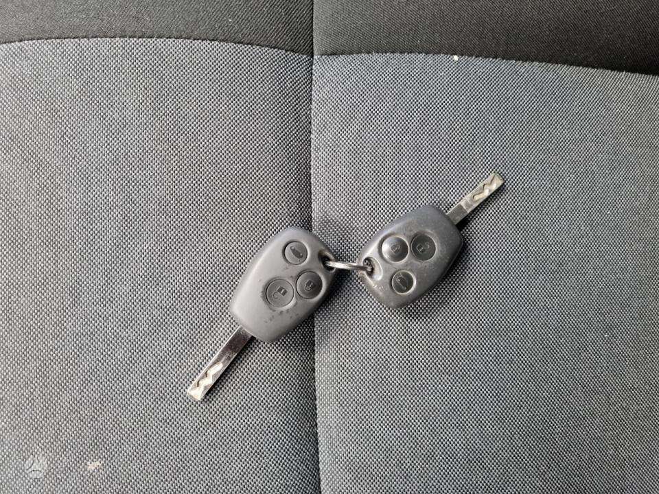 Nissan NV400, 2.3 l., cargo van 34