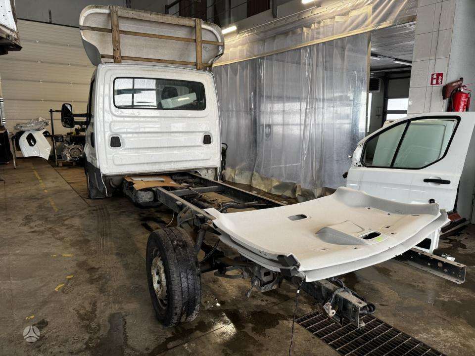 Iveco Daily, 2.3 l., cargo van 6