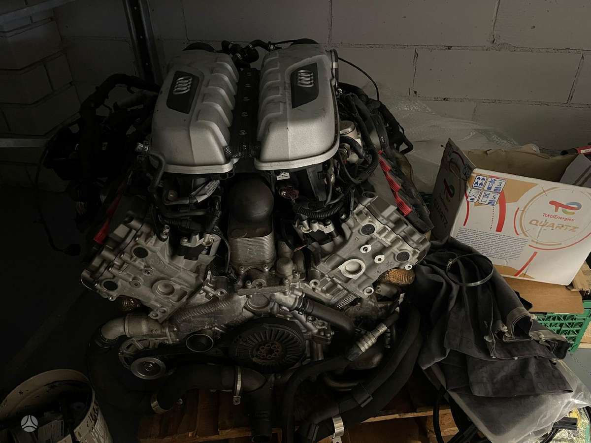 Audi R8 V10 dka