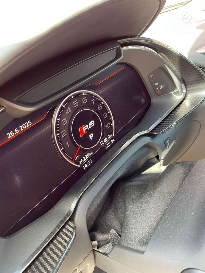 Audi R8 V10 dka