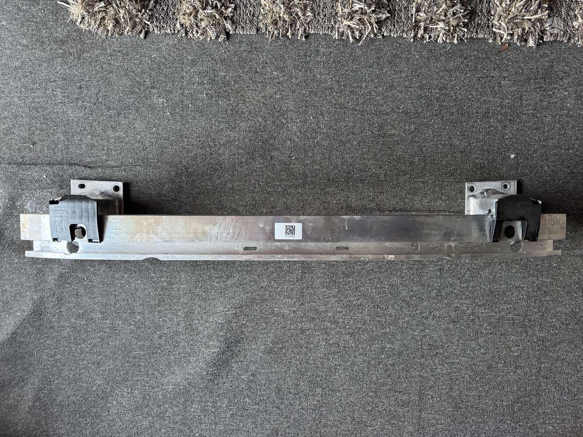 Volvo XC90 control arm