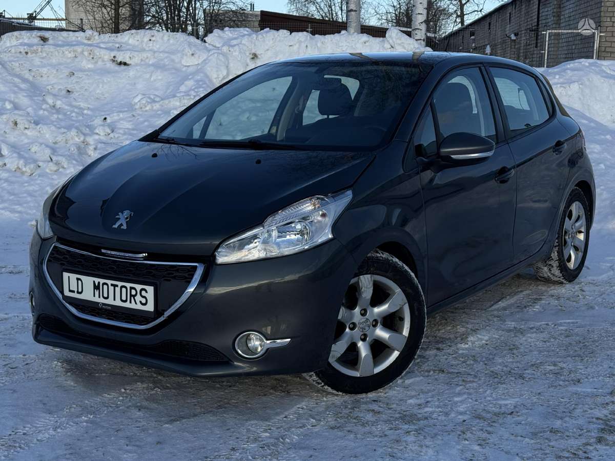Peugeot 208, 1.4 l., hatchback