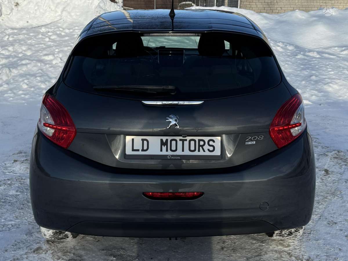 Peugeot 208, 1.4 l., hatchback