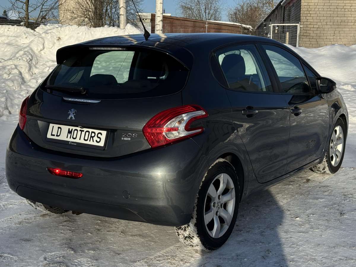Peugeot 208, 1.4 l., hatchback