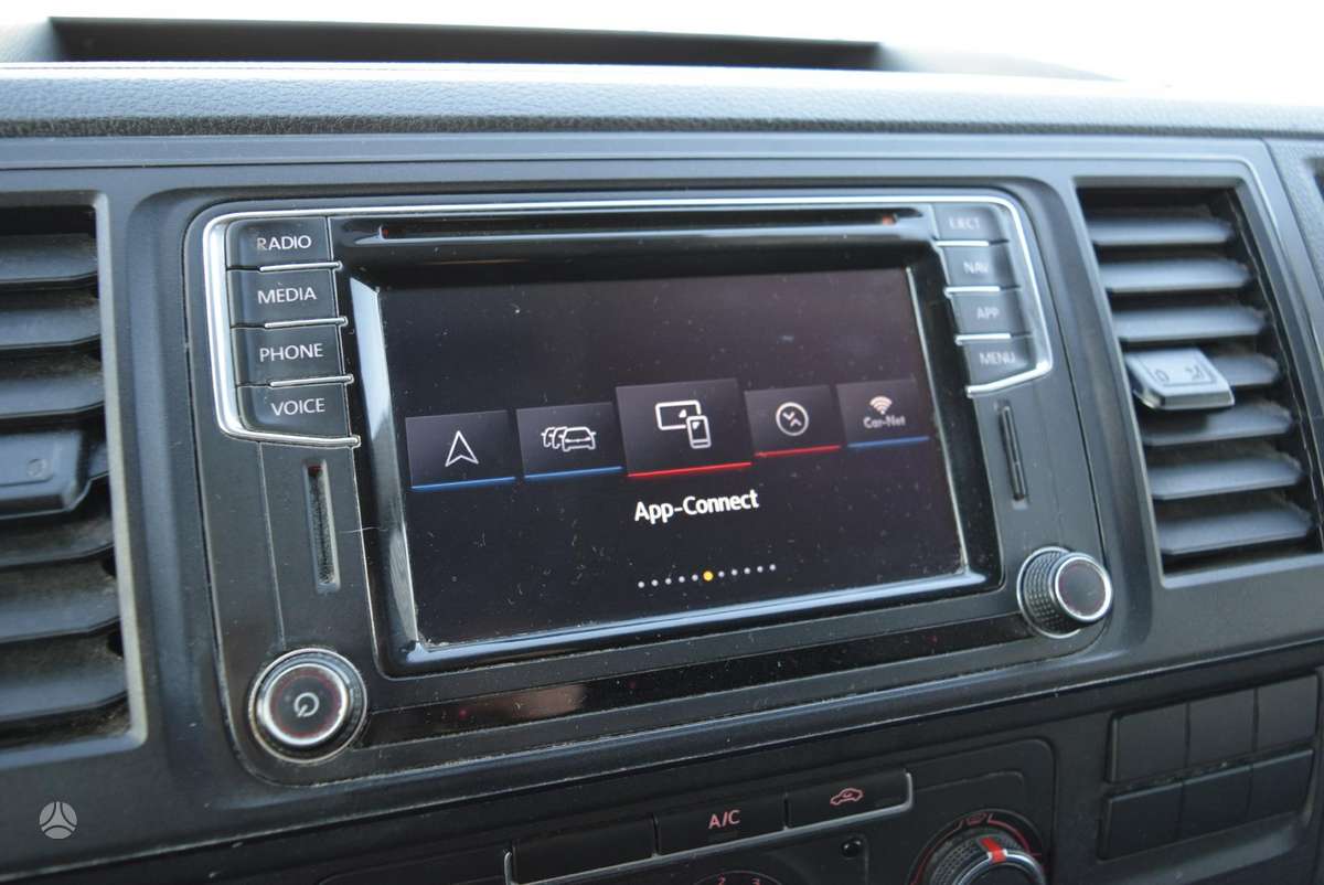 Volkswagen Transporter, 2.0 l., cargo van 12