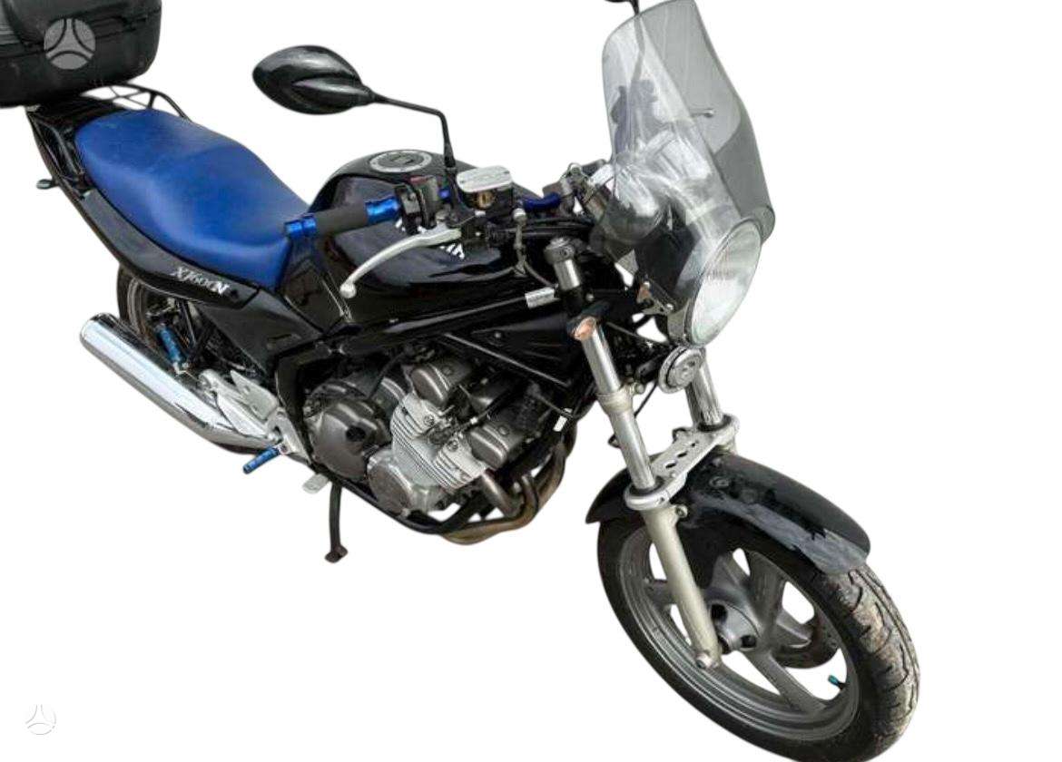 Yamaha XJ 600, street / classic