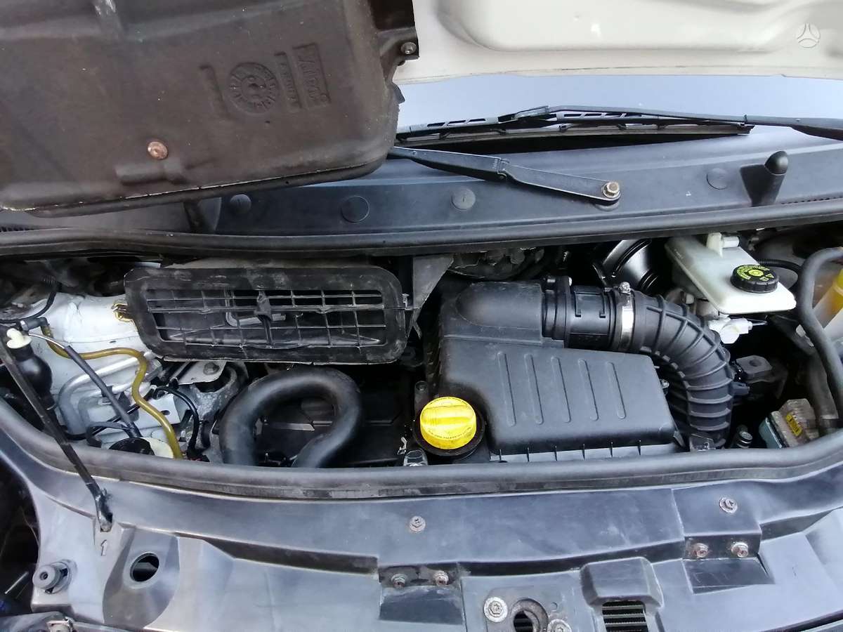 Renault Trafic, 2.0 l., cargo van 6