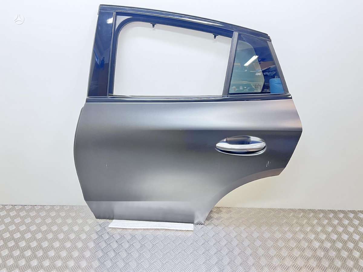 Mercedes-Benz GLC klasė doors
