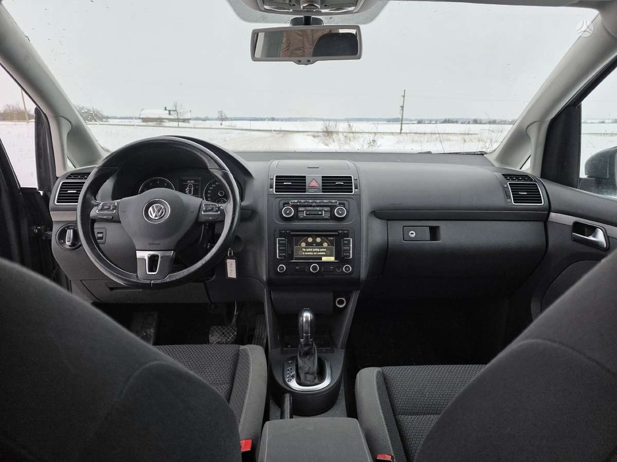 Volkswagen Touran - 6