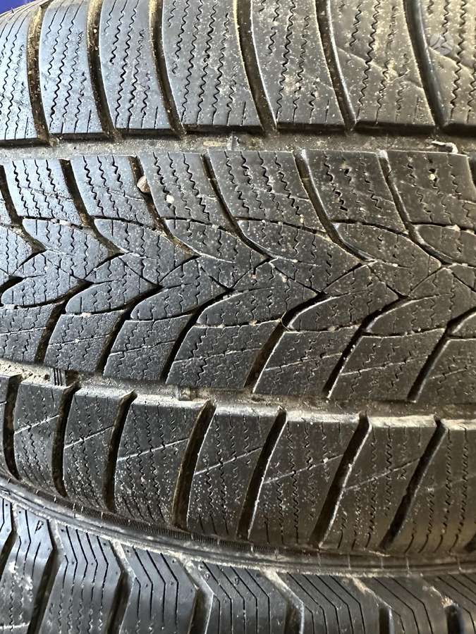 Imperial, žieminės 235/40 R19