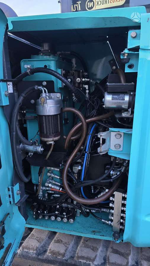 Kobelco SK75SR-3E, mini excavator