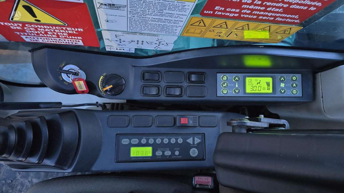 Kobelco SK75SR-3E, мини-экскаваторы