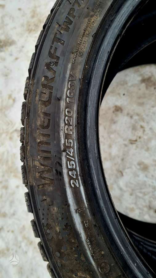 Kumho, žieminės 245/45 R20
