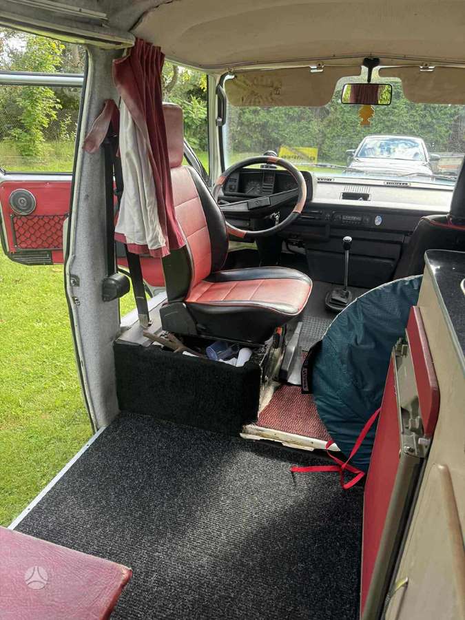 Volkswagen Transporter - 7