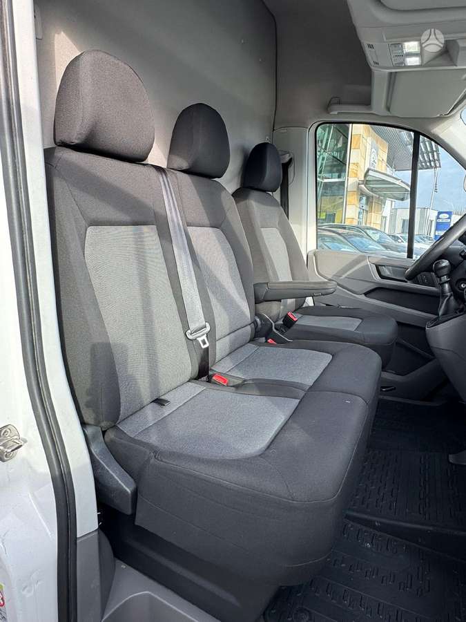 Volkswagen Crafter, 2.0 l., cargo van 12