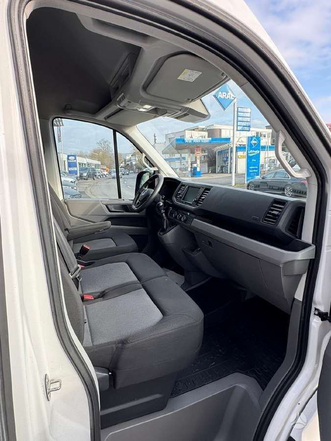 Volkswagen Crafter, 2.0 l., cargo van 13