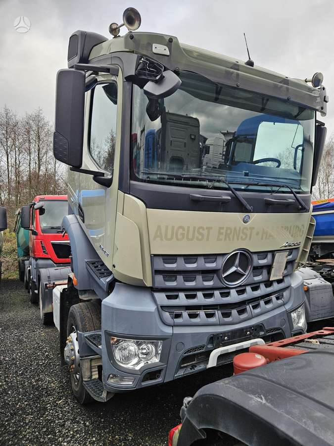 Mercedes-Benz 1842 Arocs, single sleeper