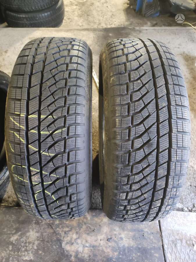 Falken, winter 235/50 R20