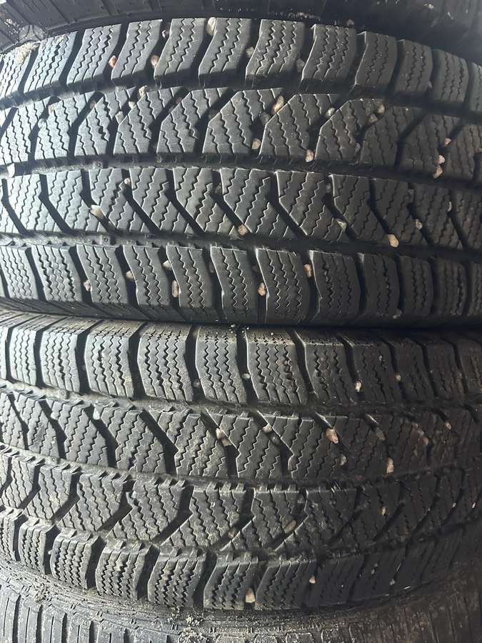 Continental, зимние 215/65 R16