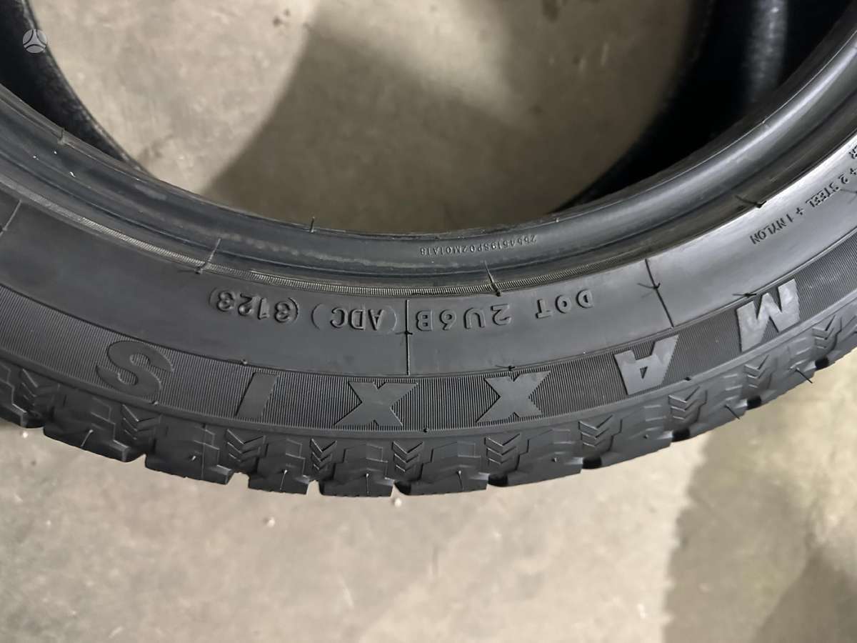 Maxxis, зимние 255/45 R19