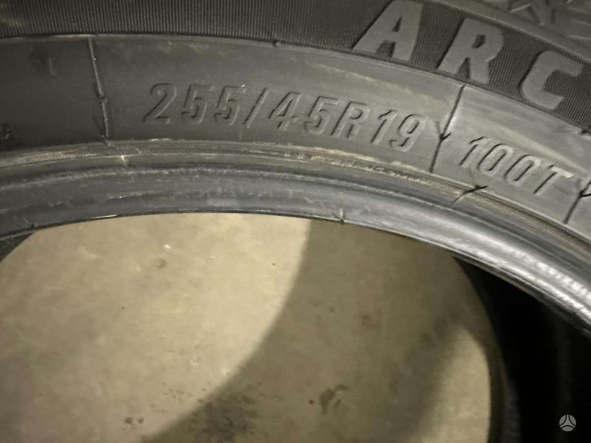 Maxxis, зимние 255/45 R19