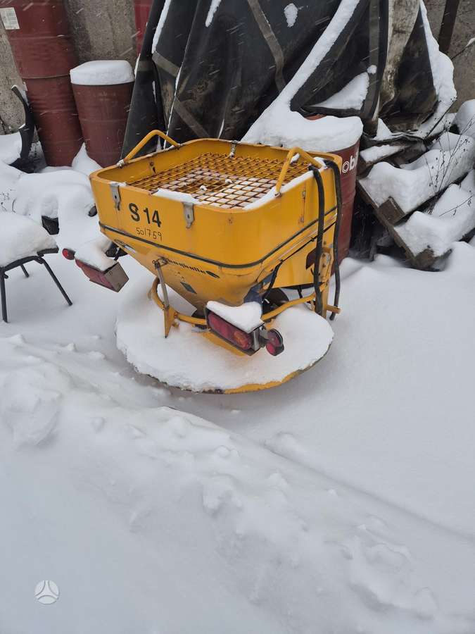 -Kita- Barstytuvas, snow plows