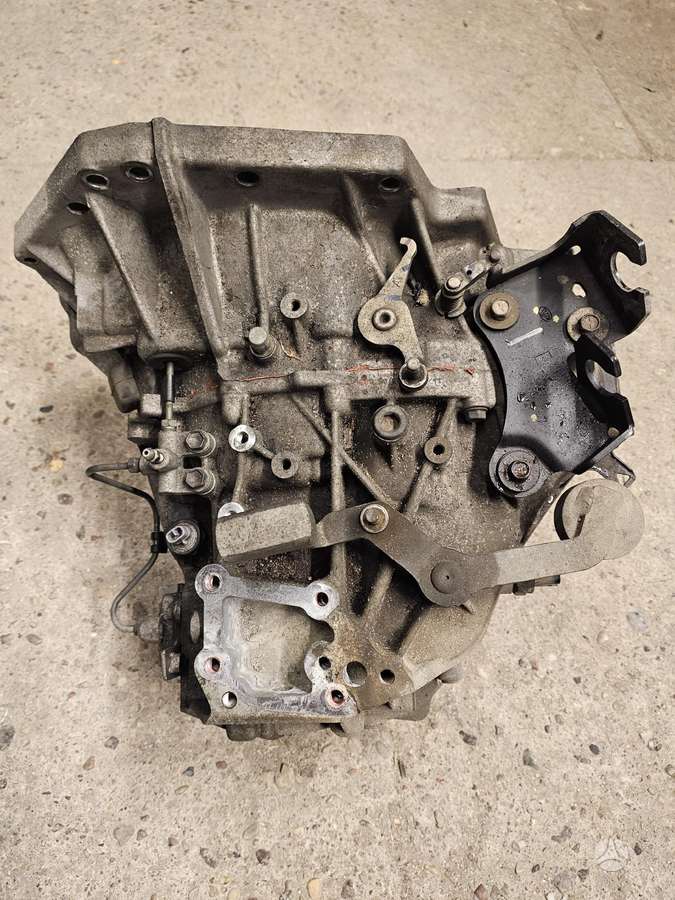 Toyota Auris pavarų dėžė