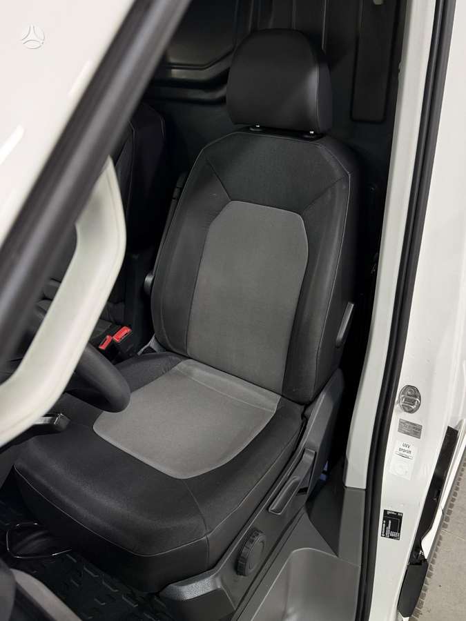 Volkswagen Crafter, 2.0 l., cargo van 9