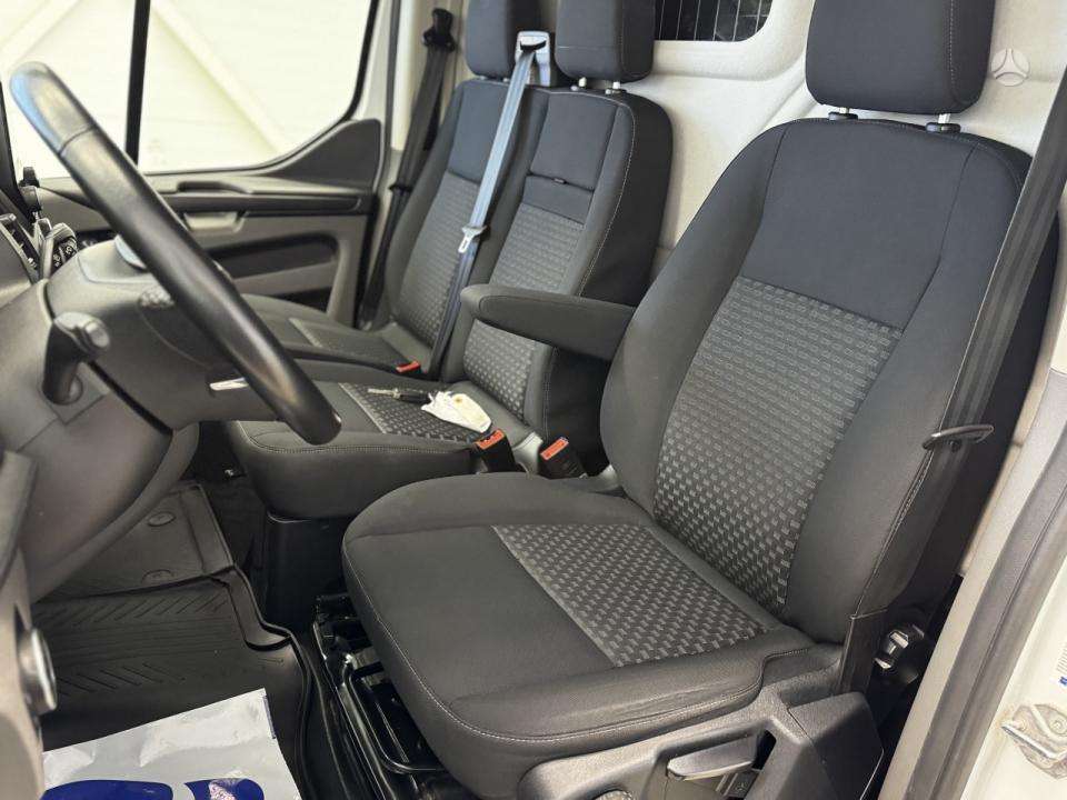 Ford Transit Custom, 2.0 l., cargo van 11