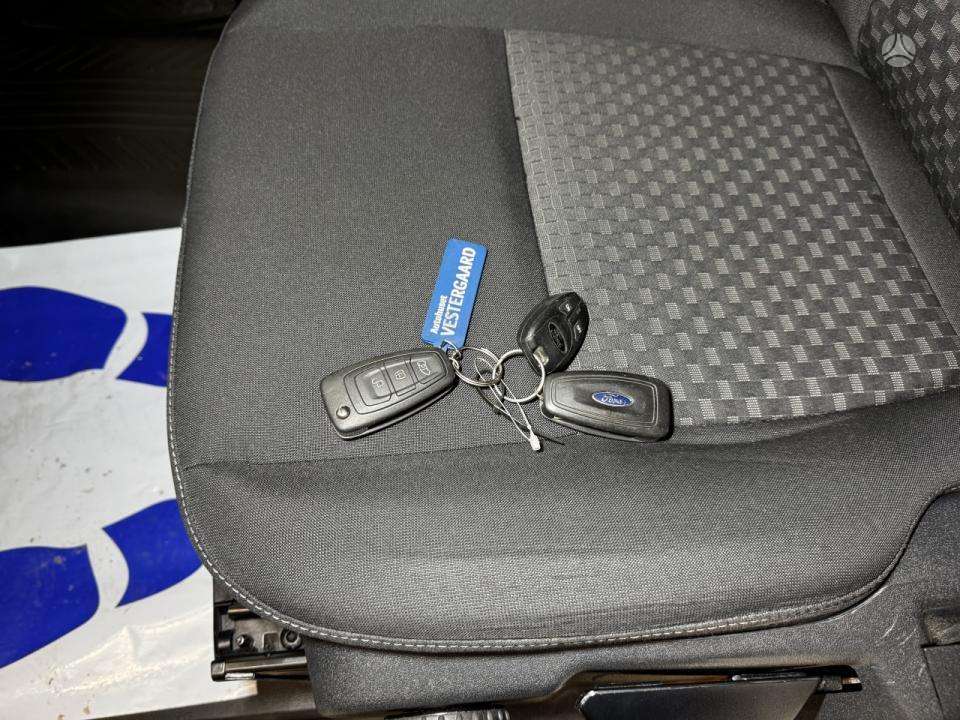 Ford Transit Custom, 2.0 l., cargo van 27