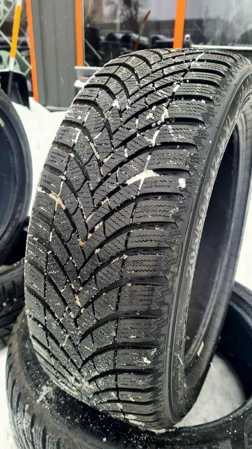 Semperit, зимние 205/50 R17