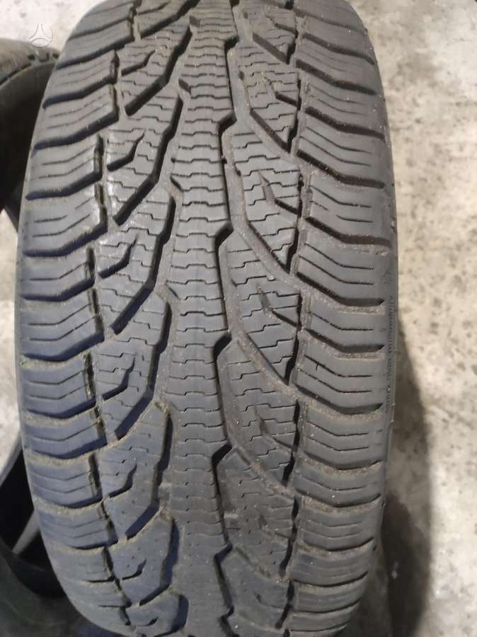 Uniroyal, universalios 225/45 R17