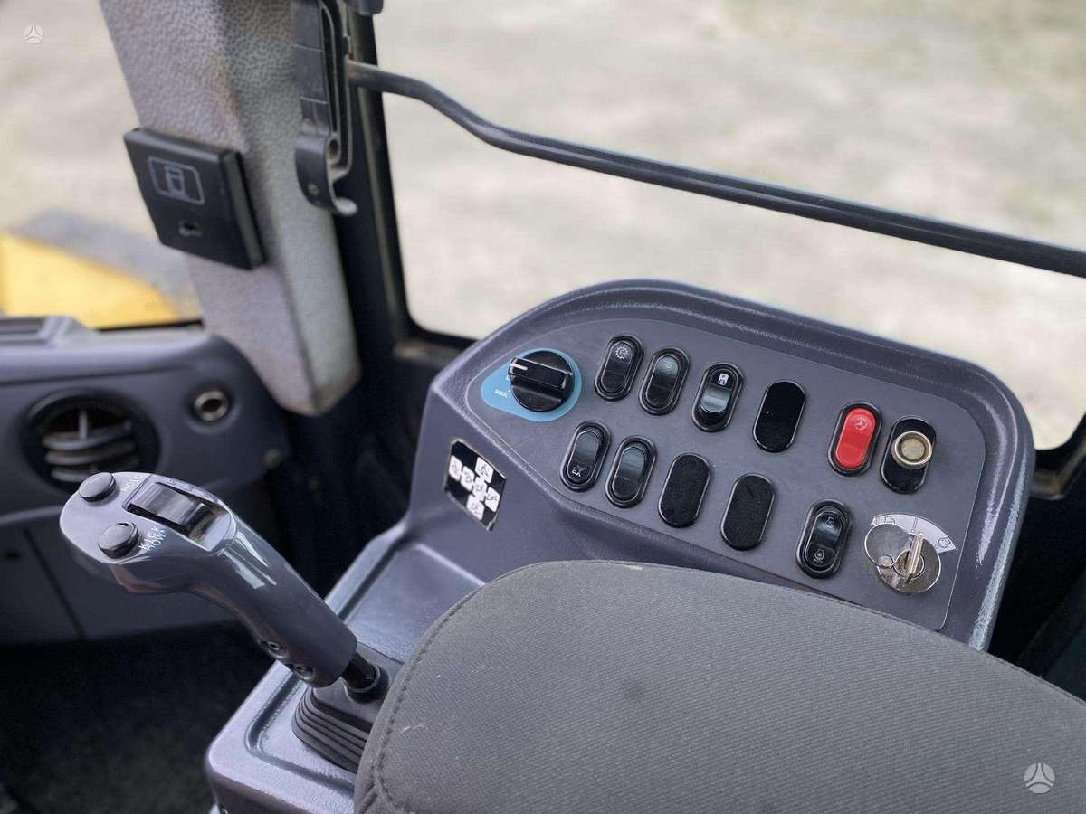 Komatsu WA 480-6, frontal loader