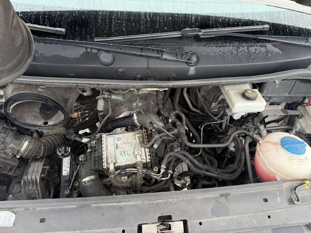 Volkswagen Crafter, 2.0 l., cargo van 15