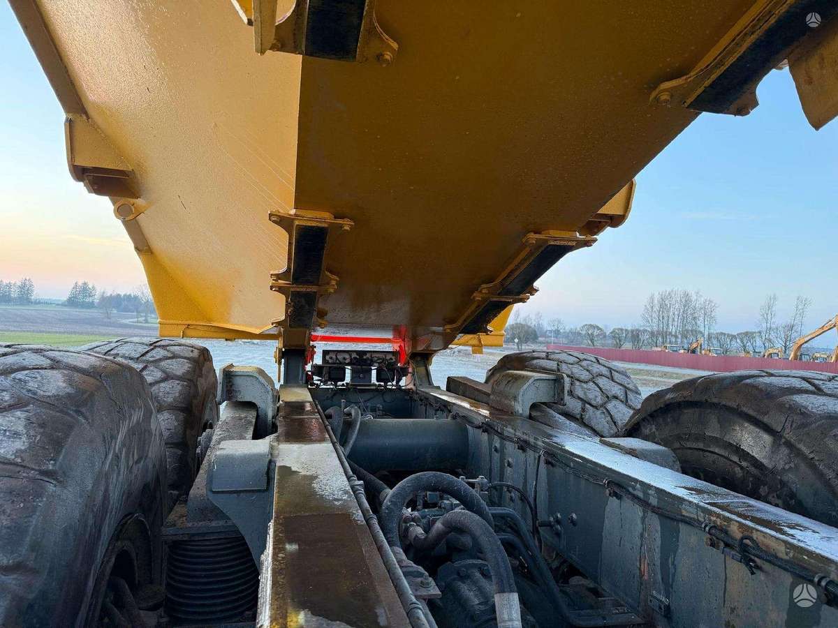 Komatsu HM 400-2, самосвалы