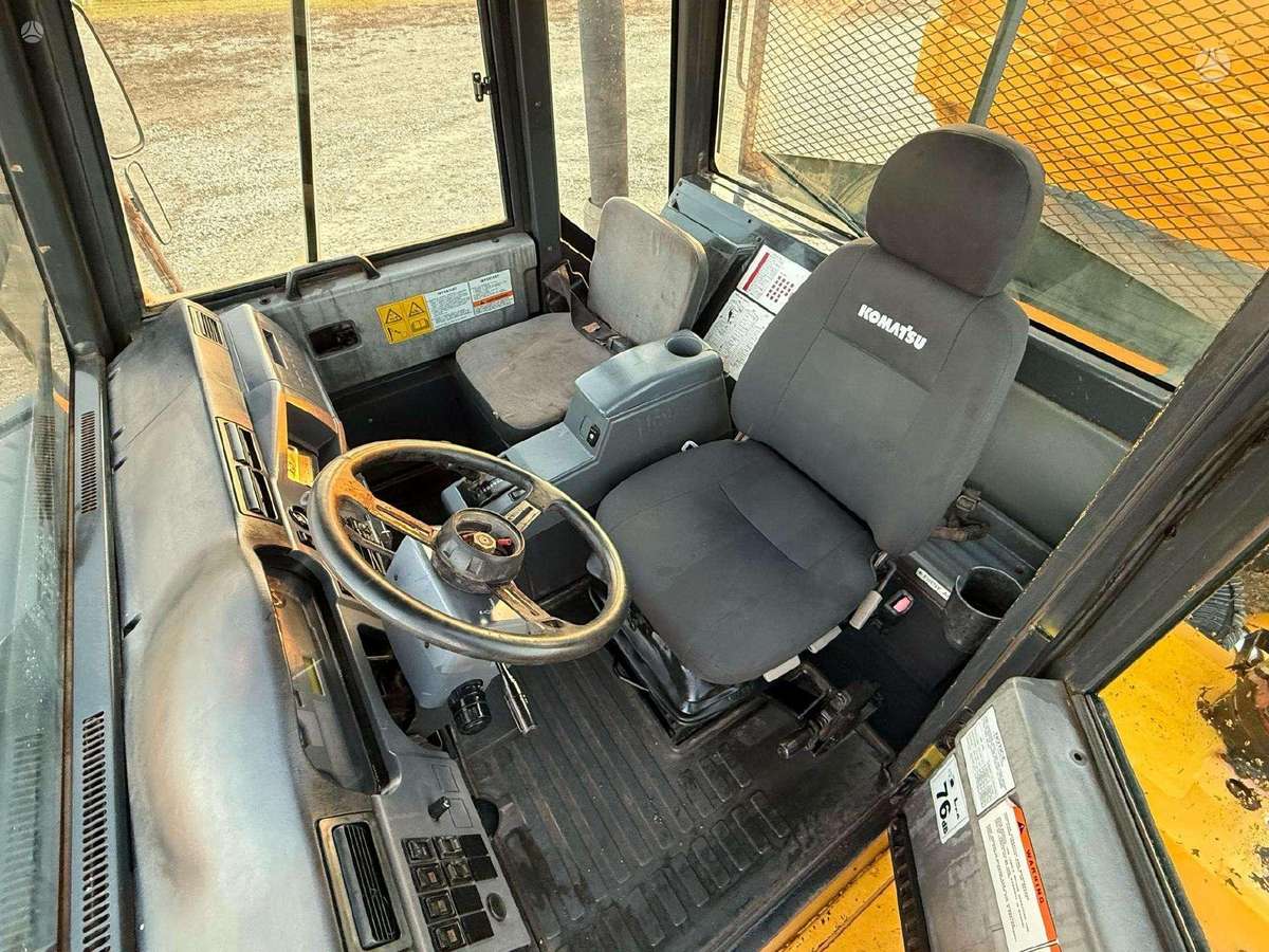 Komatsu HM 400-2, самосвалы