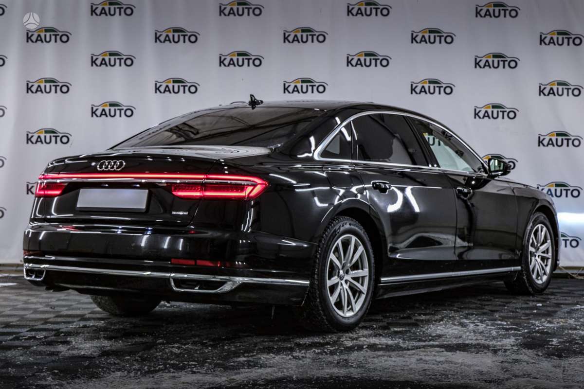 Audi A8, 3.0 l., Седан