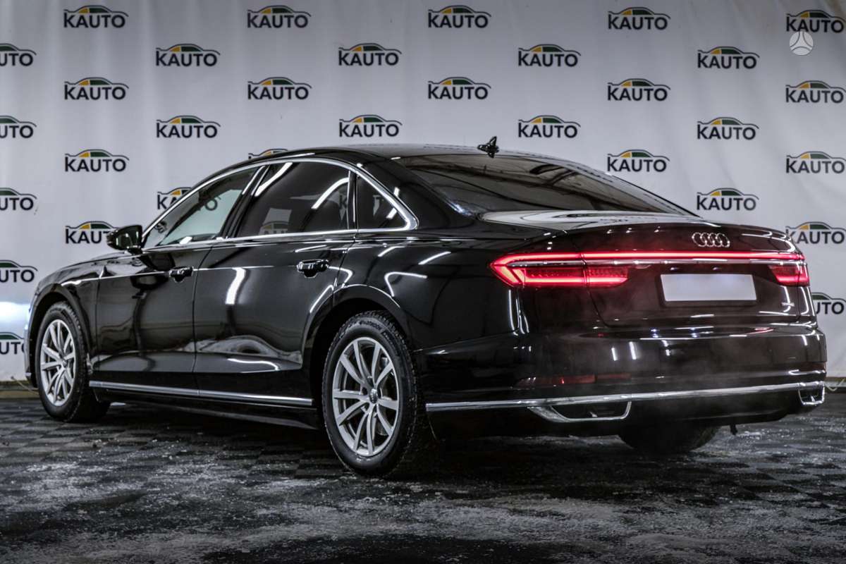 Audi A8, 3.0 l., Седан