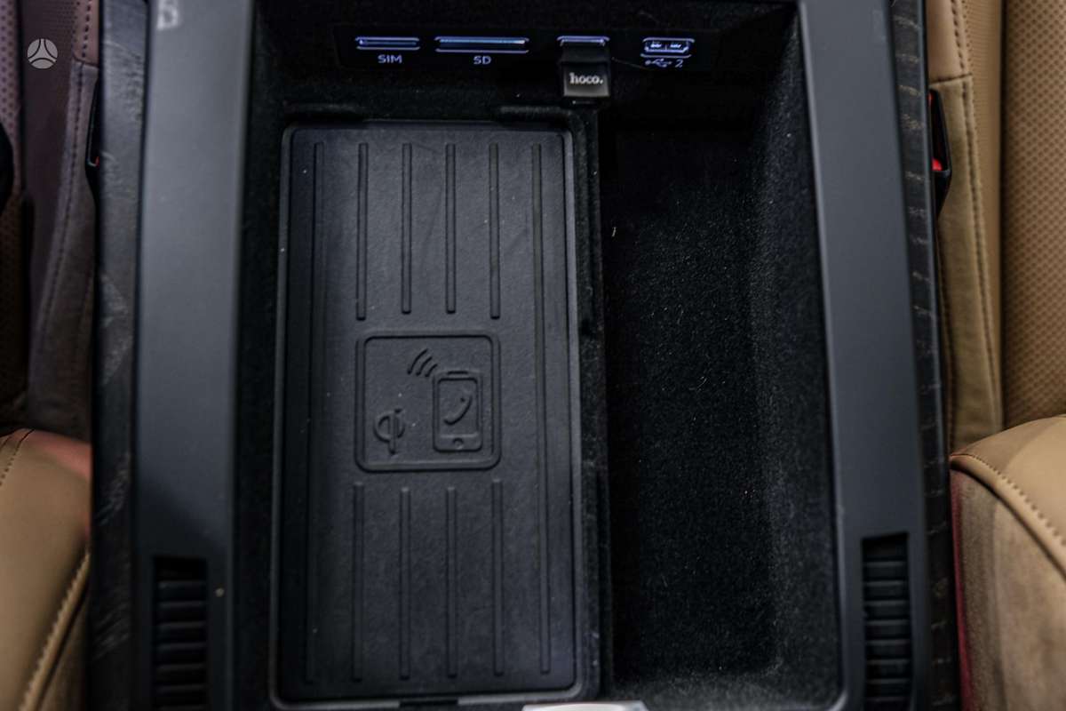 Audi A8, 3.0 l., Седан