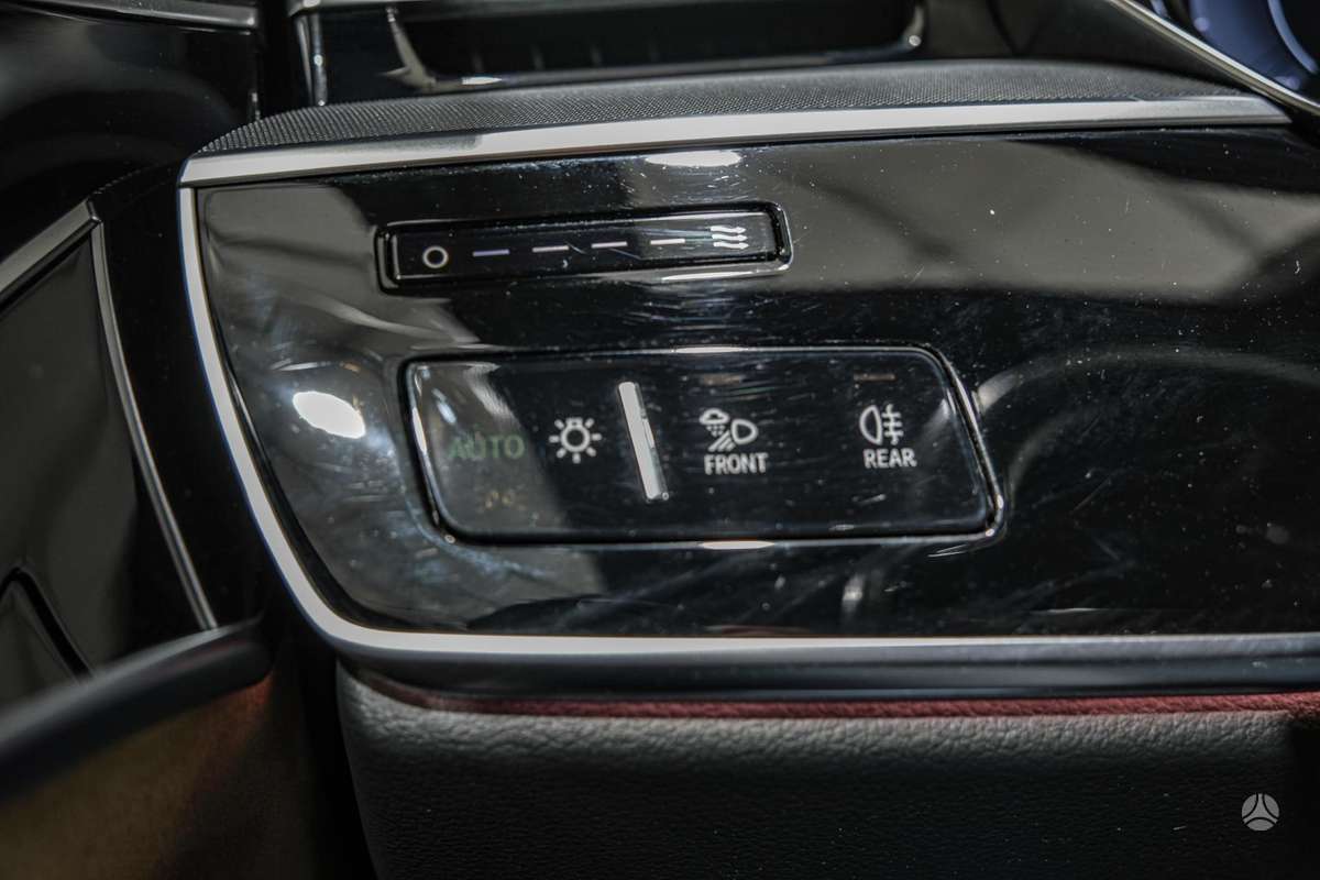 Audi A8, 3.0 l., Седан