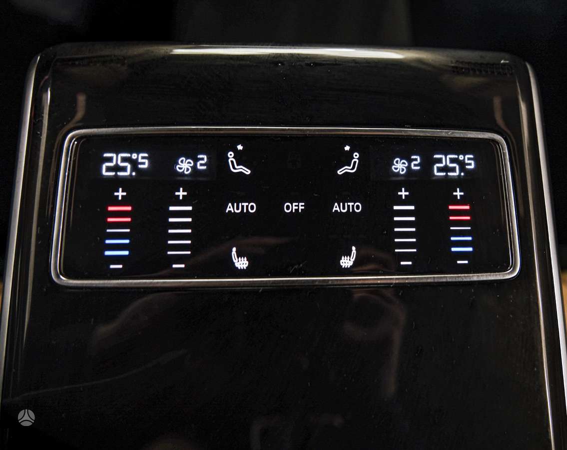 Audi A8, 3.0 l., Седан