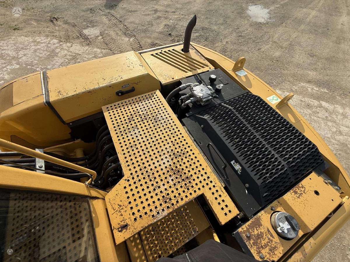 Caterpillar M315C, excavator