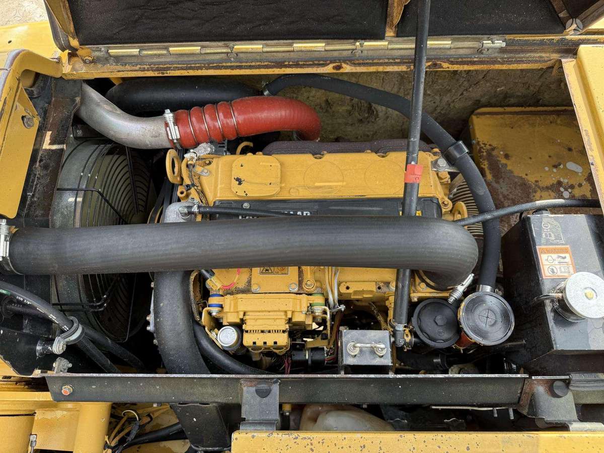 Caterpillar M315C, ekskavatoriai