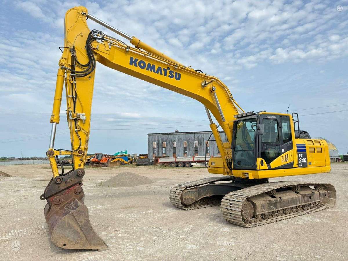 Komatsu PC 240 LC-10, экскаваторы