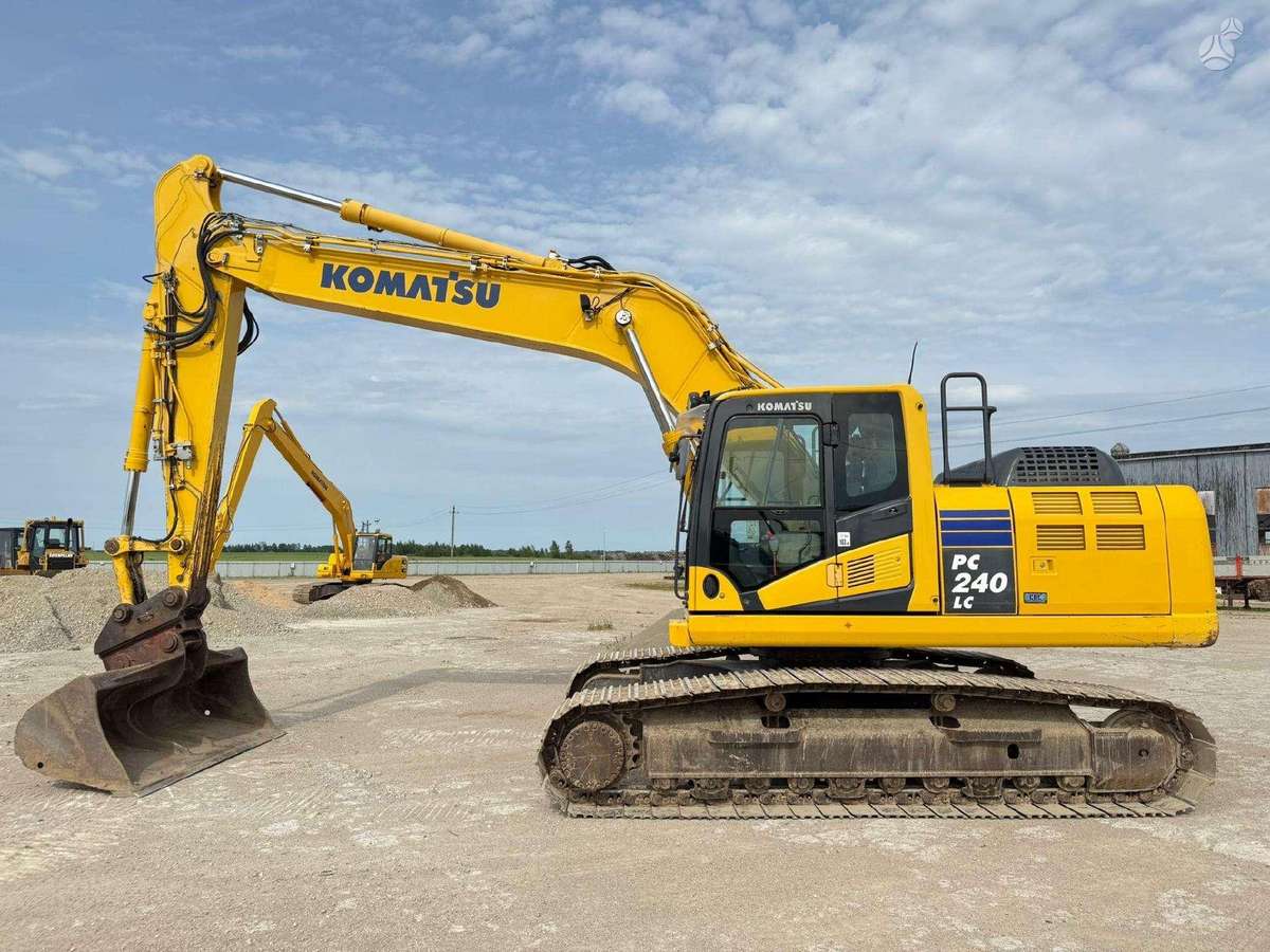 Komatsu PC 240 LC-10, экскаваторы